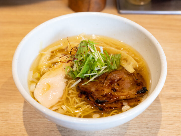 地鳥塩らぁ麺