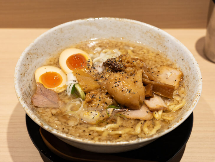 燻製玉子ラーメン