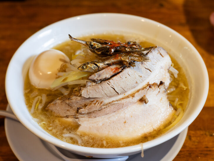 豚骨煮干しラーメン