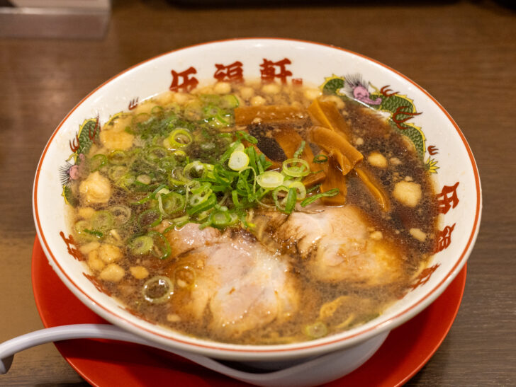 背脂醤油ラーメン
