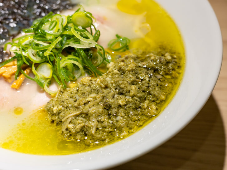 牡蠣のアヒージョ