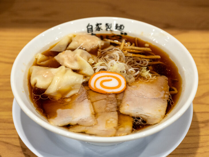 ワンタン麺(醤油)